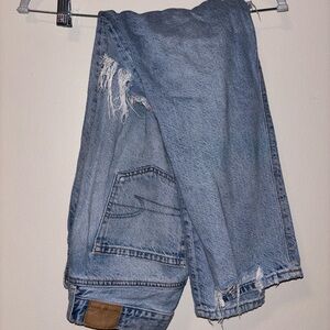Distressed American Eagle Mom Jeans size 4